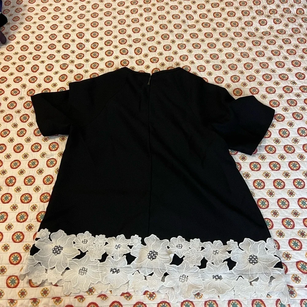 EUC Kate Spade Floral Lace Trim Crepe Blouse Size 0 Retails $248